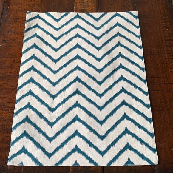 New Bundle of 12 Napkins & 12 Placemats - Chevron Ikat Rustic Farmhouse Style - Picture 4 of 12